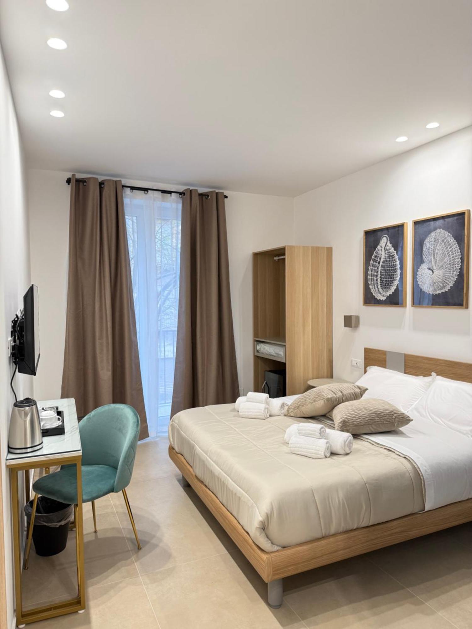 Santa Rosalia Suites Palermo Bagian luar foto