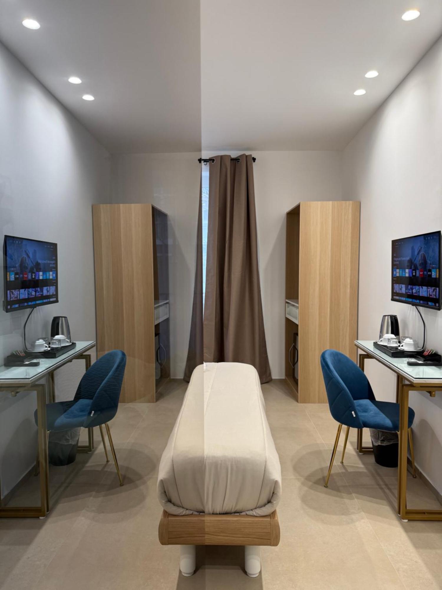 Santa Rosalia Suites Palermo Bagian luar foto