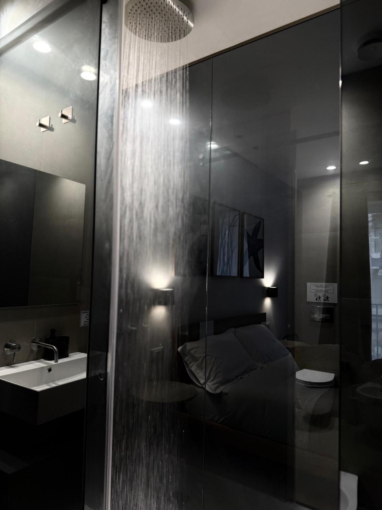 Santa Rosalia Suites Palermo Bagian luar foto